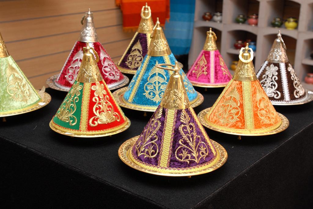 Kenzi Club Agdal Medina Hotell Lahebichate Exteriör bild Moroccan lanterns