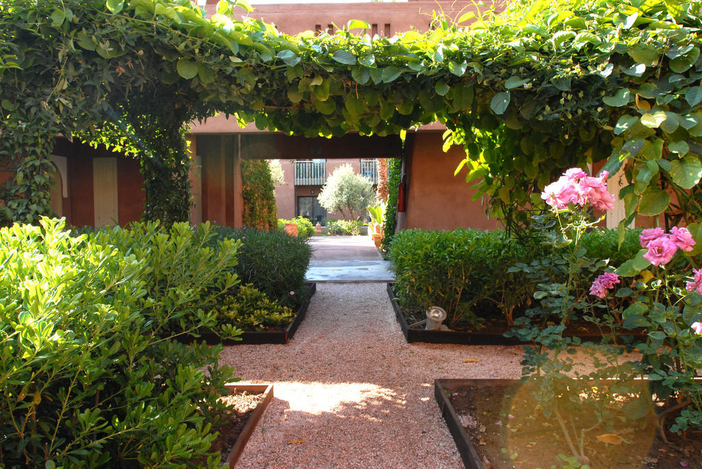 Kenzi Club Agdal Medina Hotell Lahebichate Exteriör bild The garden of the hotel