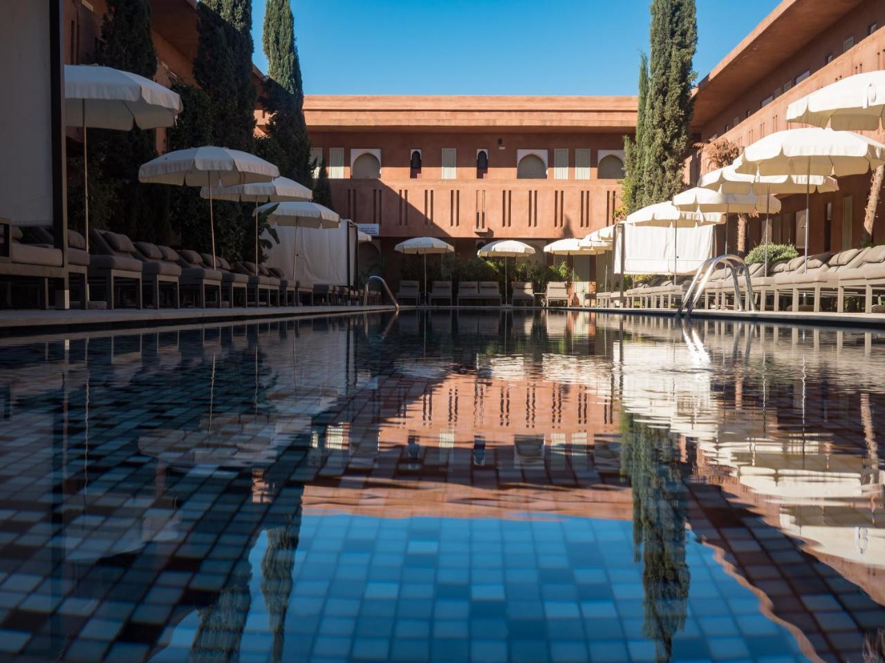 Kenzi Club Agdal Medina Hotell Lahebichate Exteriör bild The pool at the Hotel Amanjena